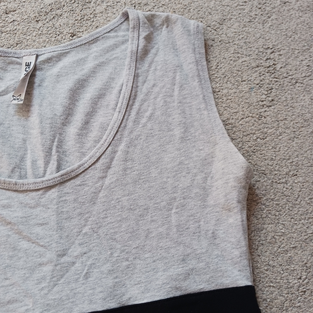 GARAGE TWO TONED BLACK AND GRAY MINI TANK - Picture 4 of 5